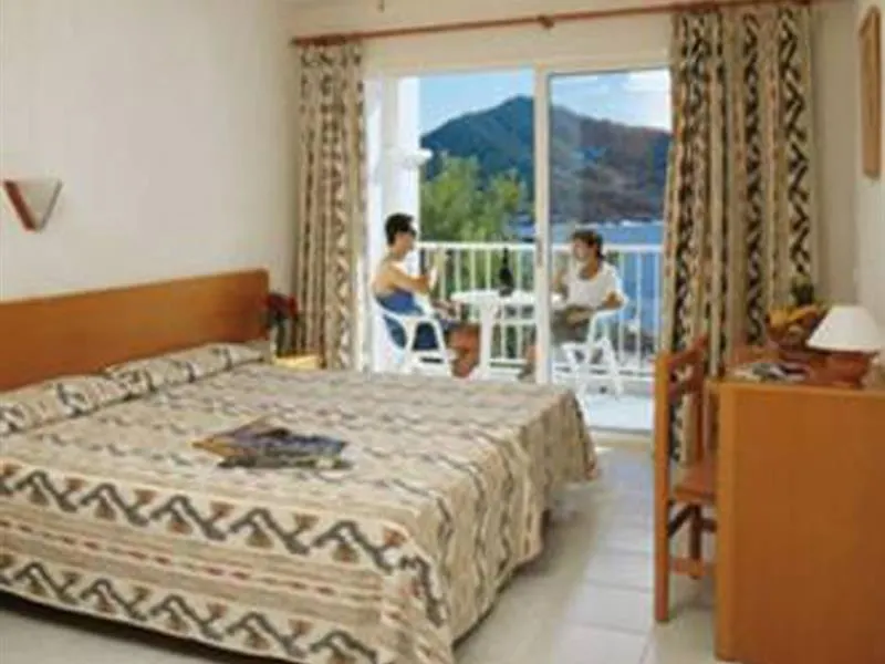 Hotel D-H Club Vista Bahia Portinatx