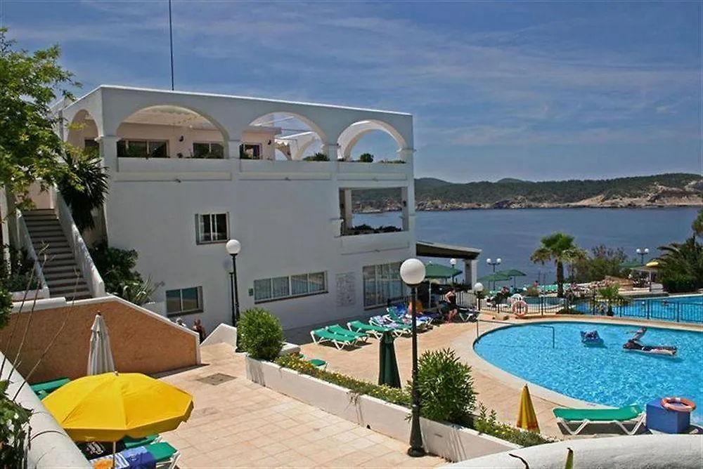 D-H Club Vista Bahia Hotel Portinatx 3*,