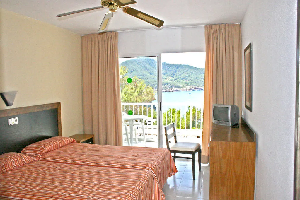 D-H Club Vista Bahia Hotel Portinatx